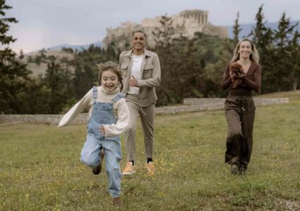 sesiones de fotos en familia divertidas y naturales en madrid